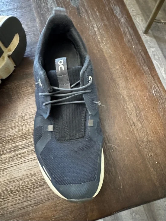 On Running Kids Navy and White Lightweight Sneakers - Picture 4 of 8